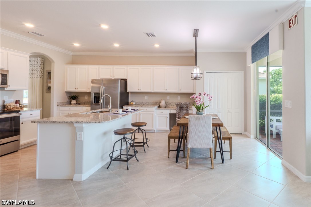 5 Bed Pool Home for Sale in Hampton Lakes, photo 10