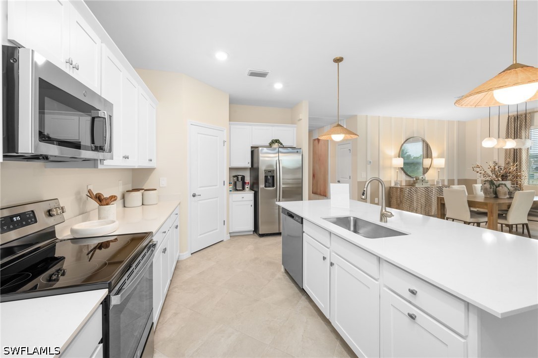 4 Bed SingleFamilyResidence for Sale in North Fort Myers, photo 10