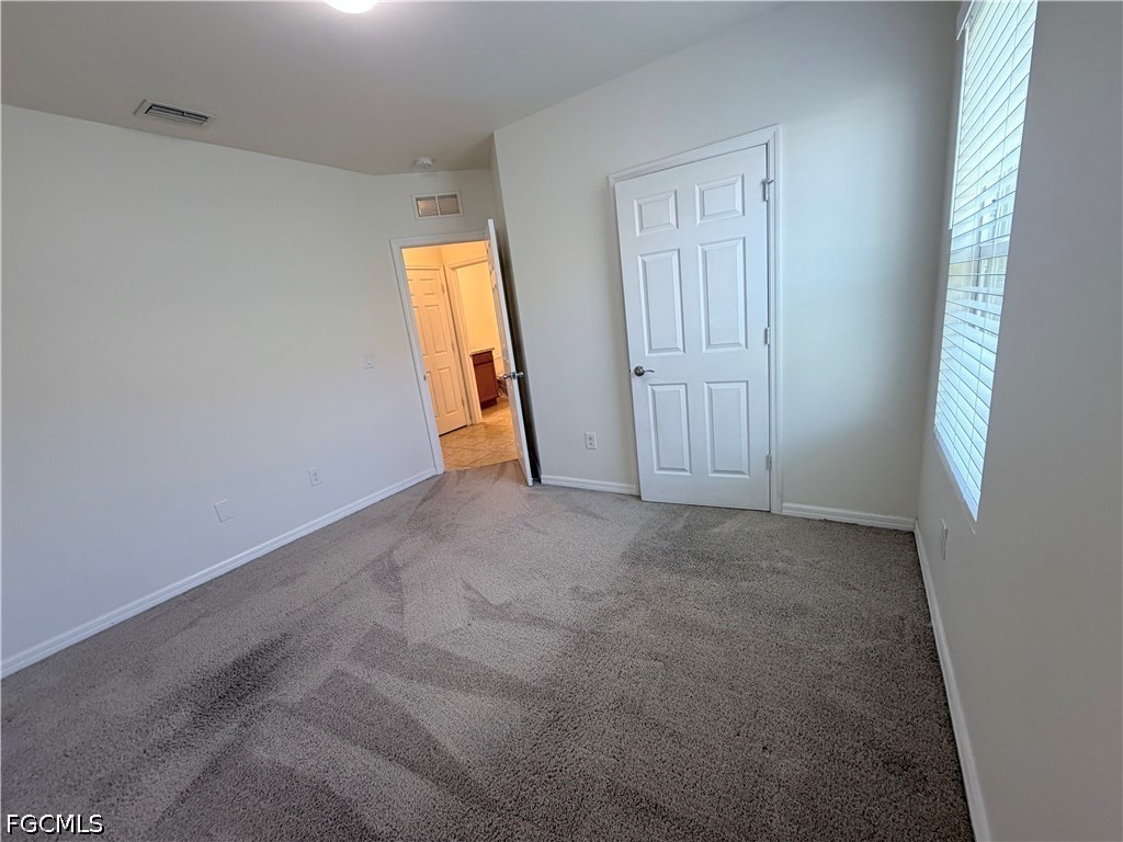 3 Bed SingleFamilyResidence for Sale in Cape Coral, photo 10