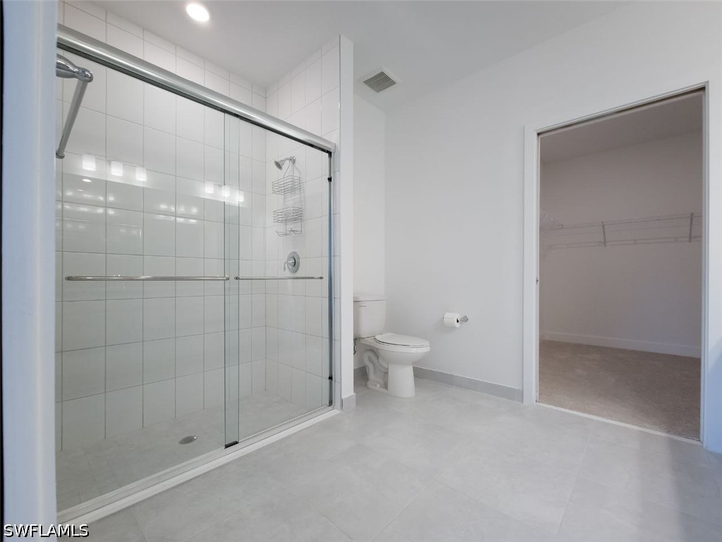 2 Bed Condominium for Sale in Bonita Springs, photo 10