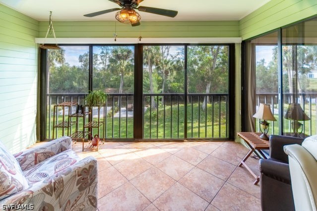 2 Bed Waterfront Home for Sale in Fort Myers, photo 10