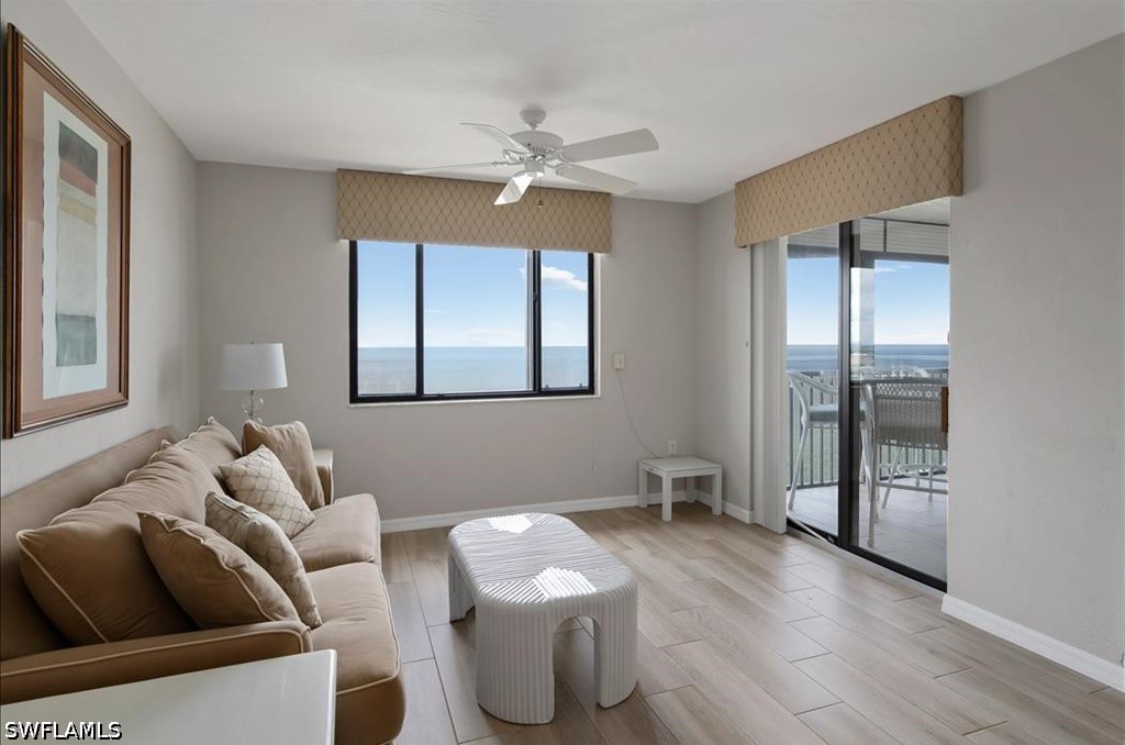 2 Bed Waterfront Home for Sale in Naples, photo 10