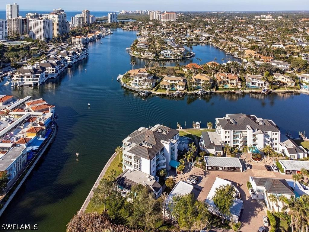 2 Bed Condominium for Sale in Naples, photo 10
