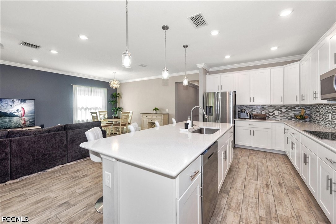 4 Bed SingleFamilyResidence for Sale in Brightwater, photo 10