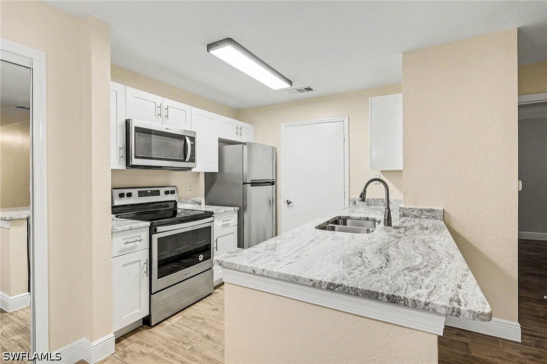 1 Bed Condominium for Sale in Vanderbilt Place, photo 10