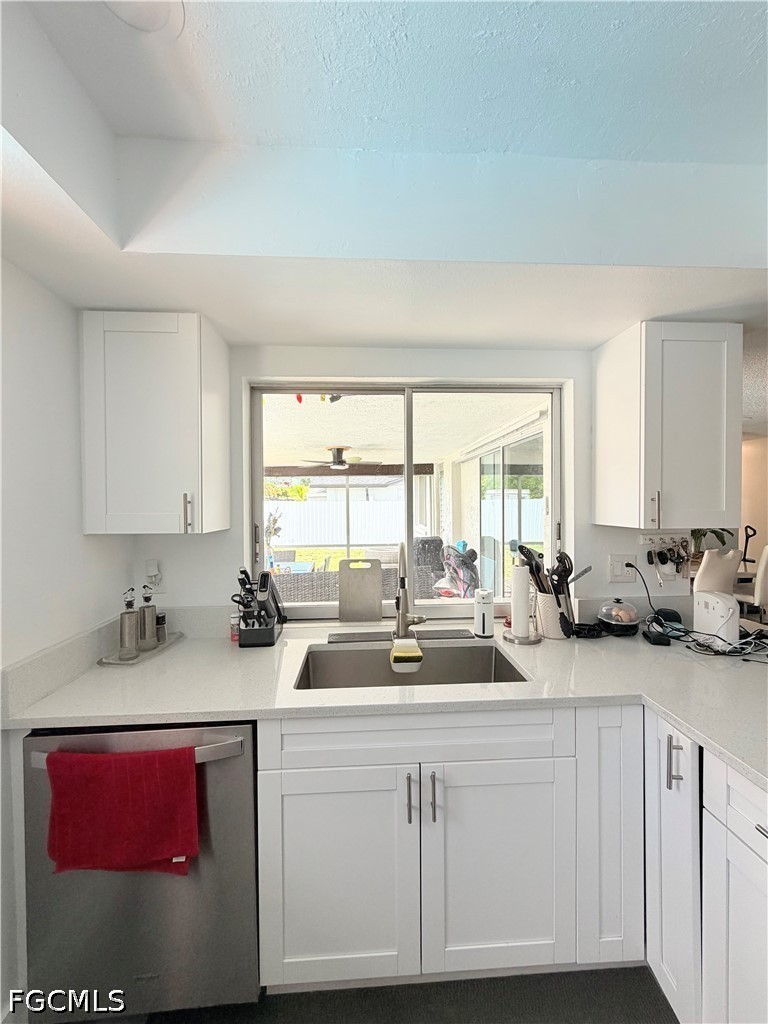 3 Bed Pool Home for Sale in Cape Coral, photo 10