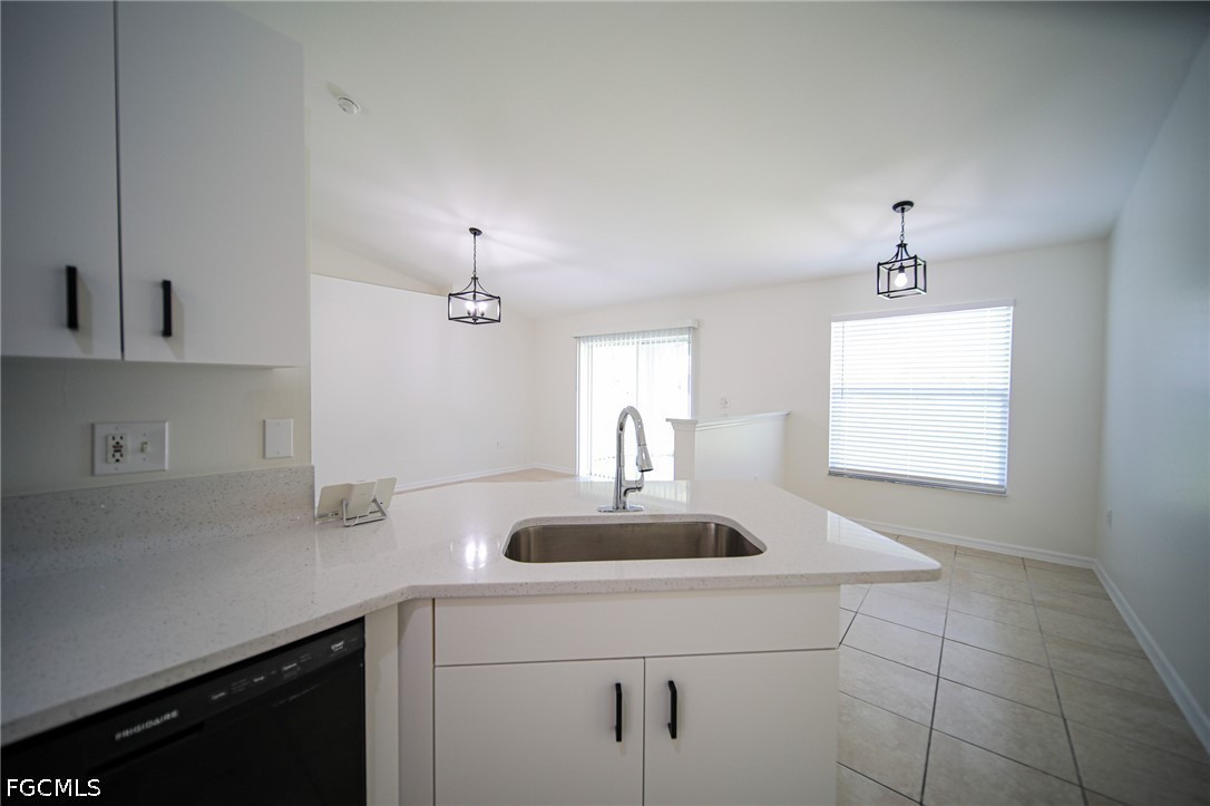 3 Bed SingleFamilyResidence for Sale in Lehigh Acres, photo 10