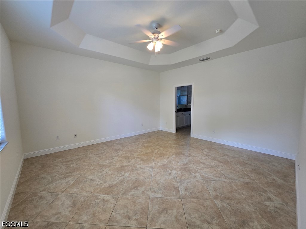 3 Bed SingleFamilyResidence for Sale in Lehigh Acres, photo 10