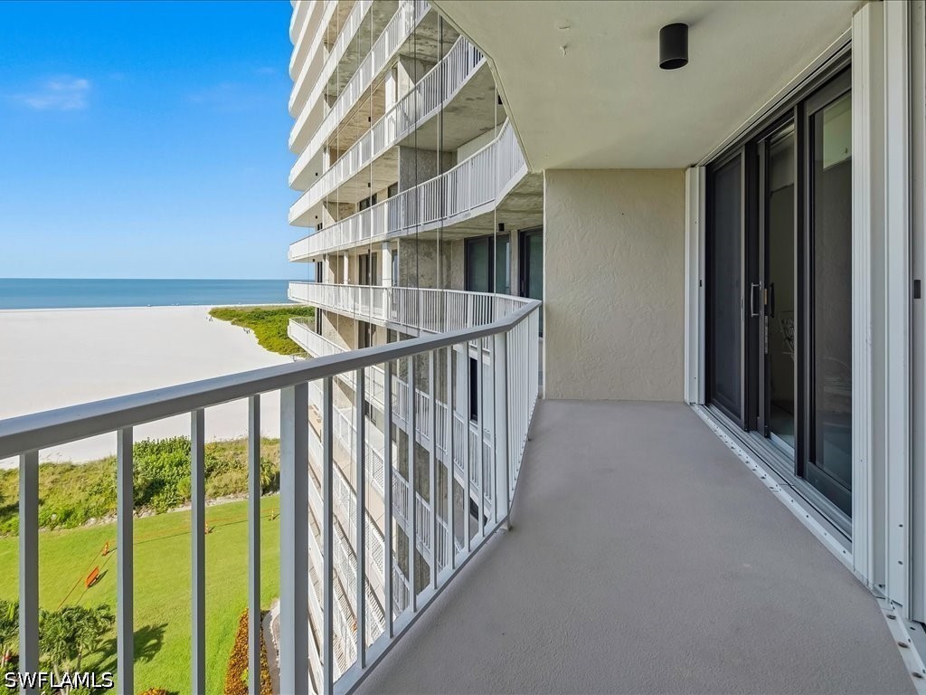 2 Bed Waterfront Home for Sale in Marco Island, photo 10