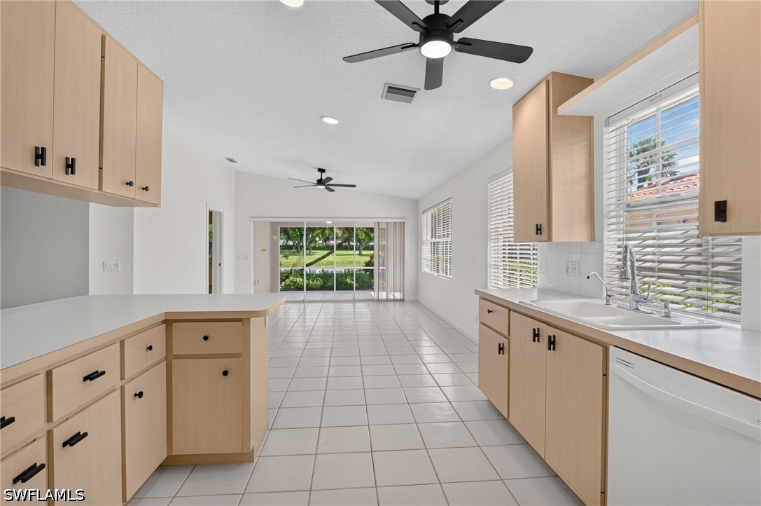 2 Bed Waterfront Home for Sale in Village Walk, photo 10