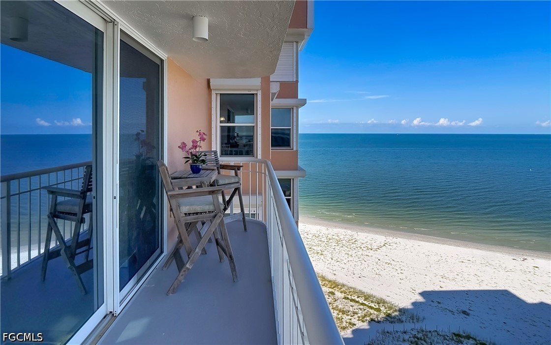 3 Bed Pool Home for Sale in Fort Myers Beach, photo 10