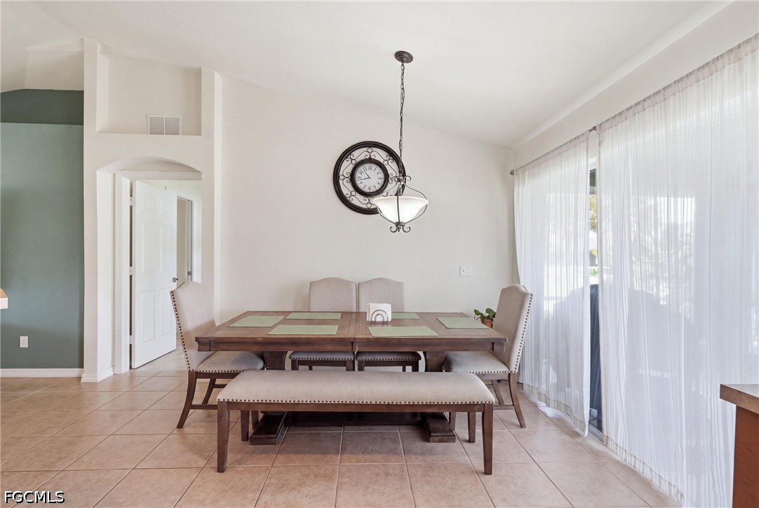 4 Bed SingleFamilyResidence for Sale in Cape Coral, photo 10