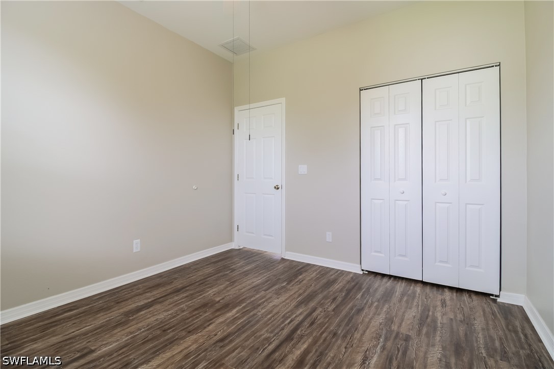 3 Bed SingleFamilyResidence for Sale in Lehigh Acres, photo 10