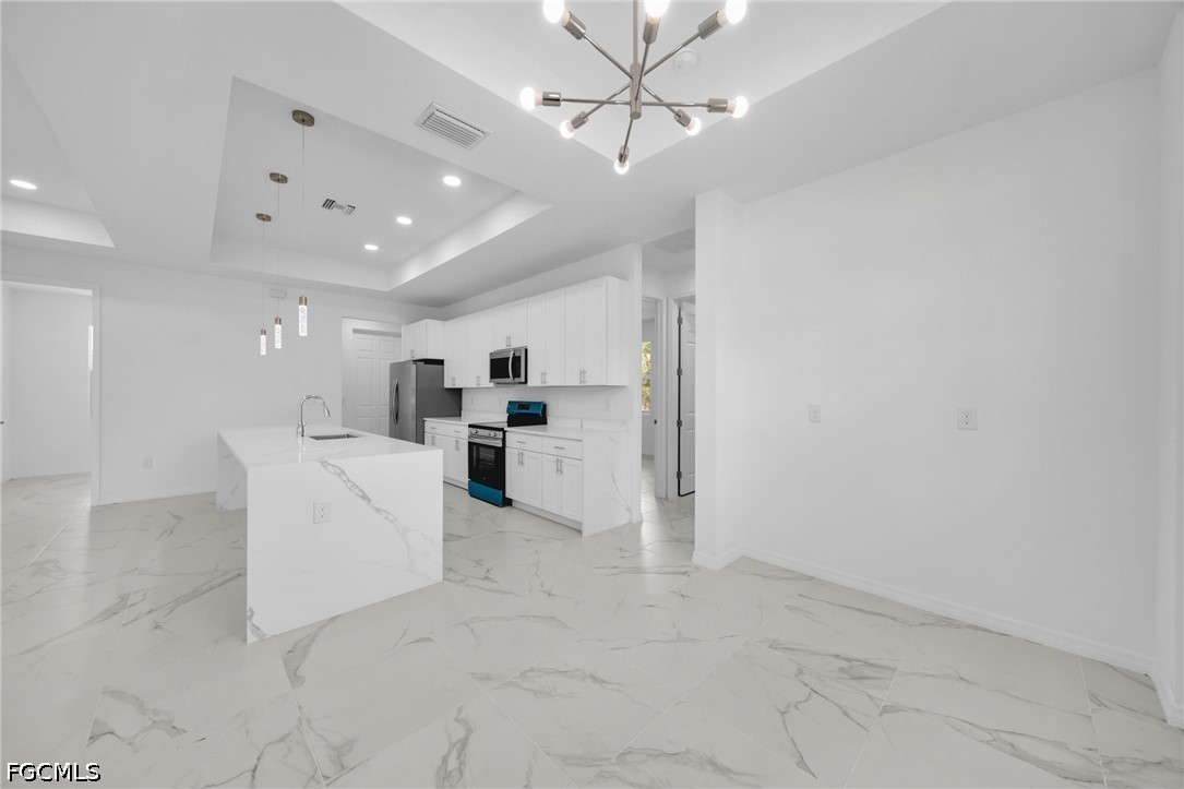 3 Bed SingleFamilyResidence for Sale in Lehigh Acres, photo 10