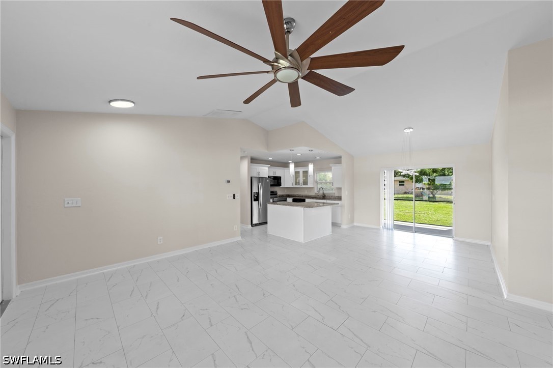 3 Bed SingleFamilyResidence for Sale in Cape Coral, photo 10