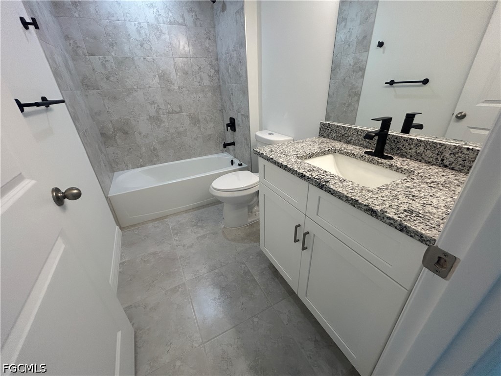 4 Bed Waterfront Home for Sale in Cape Coral, photo 10