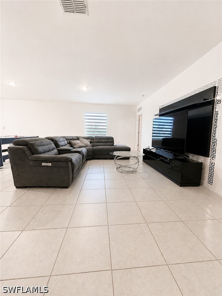 4 Bed SingleFamilyResidence for Sale in Lehigh Acres, photo 10
