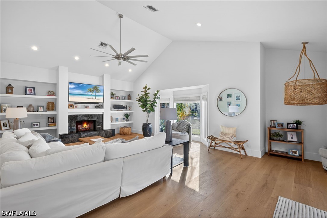 4 Bed Pool Home for Sale in Monterey, photo 10