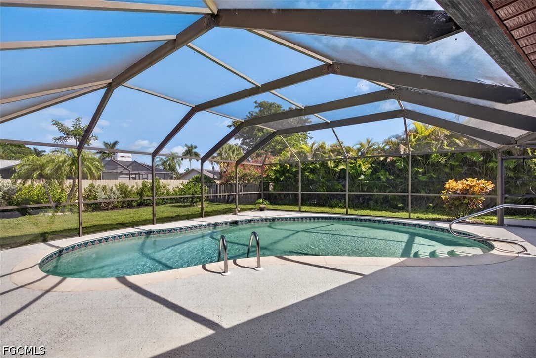 3 Bed Pool Home for Sale in Whiskey Creek, photo 10