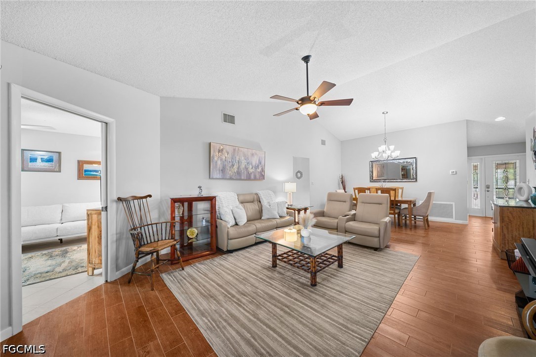 2 Bed Attached for Sale in Pinebrook Woods, photo 10