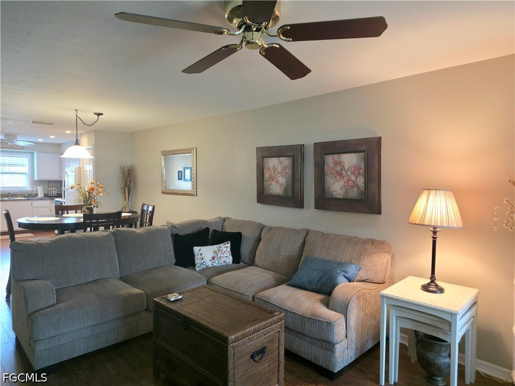 1 Bed Pool Home for Sale in Fort Myers, photo 10