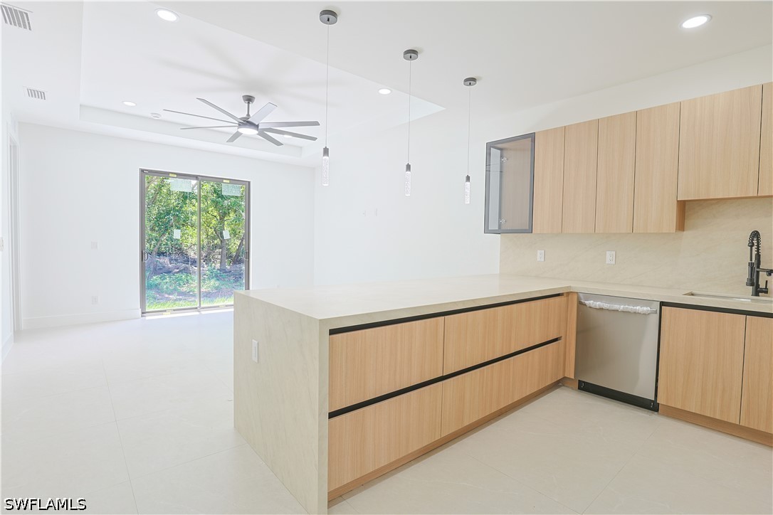 6 Bed Duplex for Sale in Lehigh Acres, photo 10